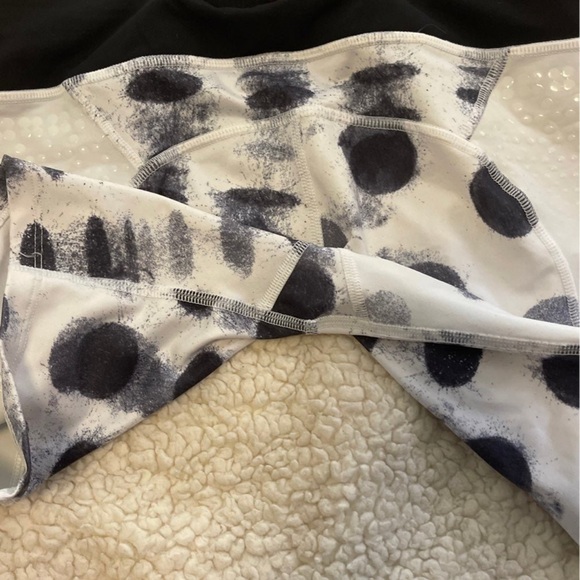 Lululemon Run dart and dash size 6 - Picture 6 of 6